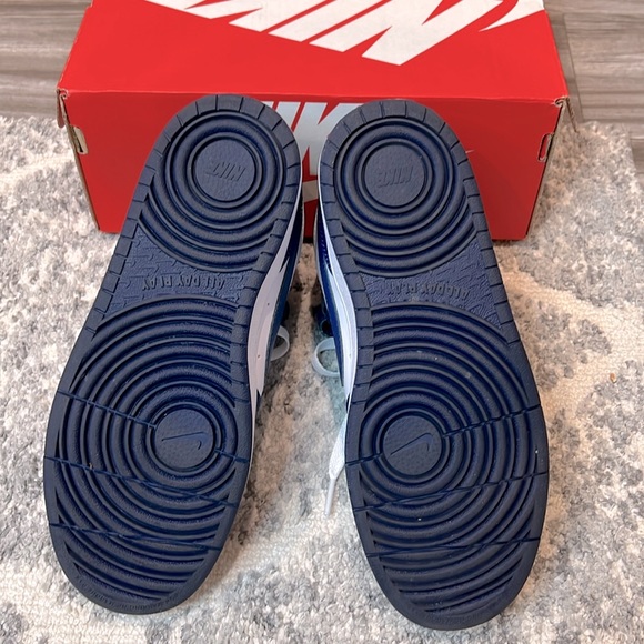 💙NIKE Court Borough Mid 2 (GS) White/Blue Void-Signal Blue Size 4Y💙 - Picture 10 of 12